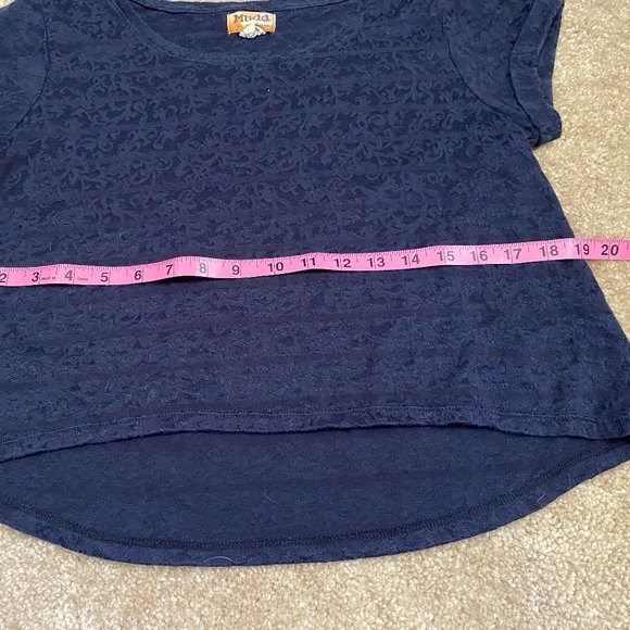 Mudd Medium Cropped Shirt with Lace - Picture 2 of 5